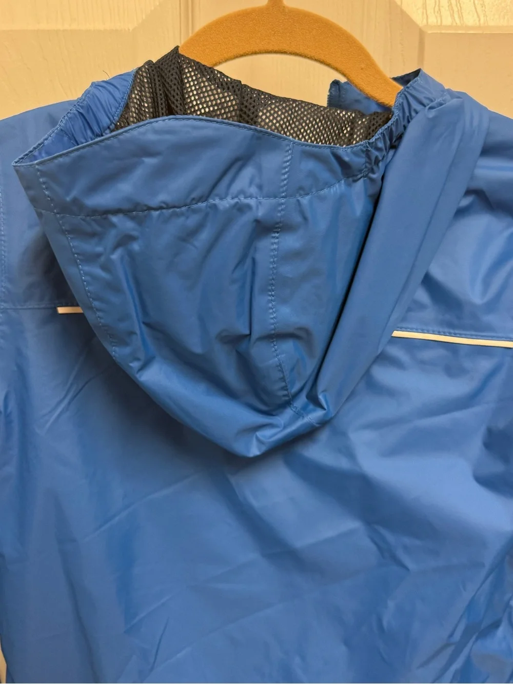 NWT Columbia Youth Bright Blue Hooded Raincoat
